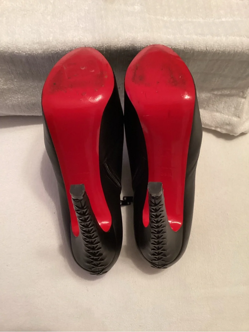 Christian Louboutin Recouzetta Black Leather Ankle Boots SZ 39.5